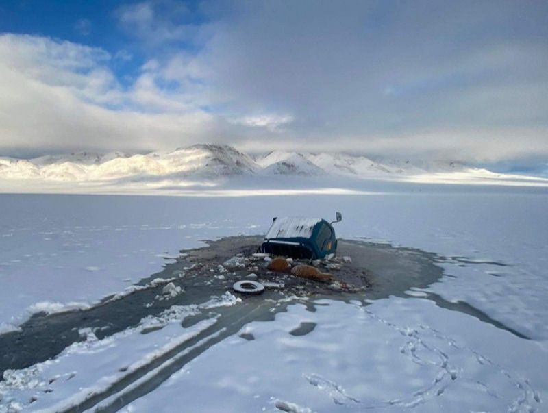 Мөсөн дээгүүр явах болон авто тээвэр хийхгүй байхыг анхааруулж байна